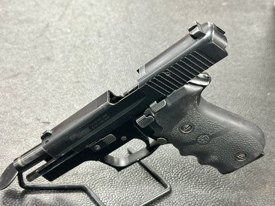 SIG SAUER P220 45 ACP (45 Auto) - Image 4 of 7
