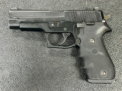 SIG SAUER P220 45 ACP (45 Auto) - Image 2 of 7