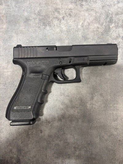 GLOCK 22 GEN 4 40 Smith & Wesson - Image 2 of 4