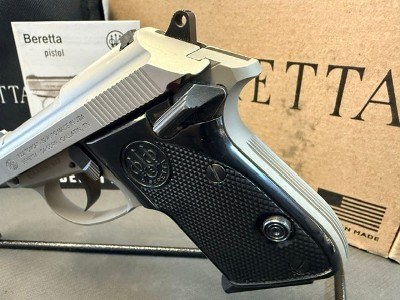BERETTA 3032 TOMCAT 32ACP .32 ACP - Image 2 of 10