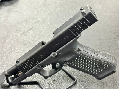 GLOCK 45 9MM LUGER (9x19 PARA) - Image 5 of 8