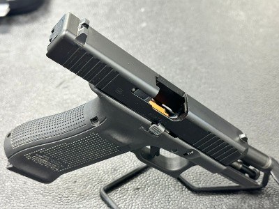 GLOCK 45 9MM LUGER (9x19 PARA) - Image 6 of 8