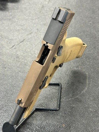 SIG SAUER 320F-9FM17-MS 9MM LUGER (9x19 PARA) - Image 8 of 9
