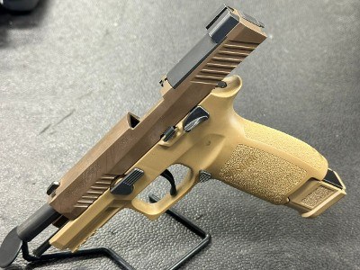 SIG SAUER 320F-9FM17-MS 9MM LUGER (9x19 PARA) - Image 5 of 9