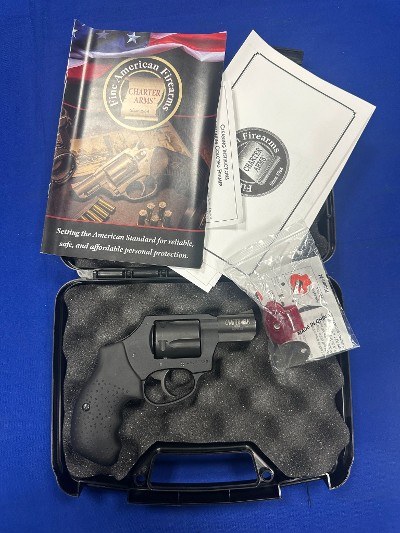 CHARTER ARMS UNDERCOVER .38 SPL - Image 3 of 7