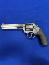SMITH & WESSON MODEL 686-6 PLUS .357 MAG - Image 2 of 5