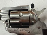 RUGER NEW MODEL SINGLE-SIX CONVERTIBLE .22 LR/.22 WMR - Image 5 of 18