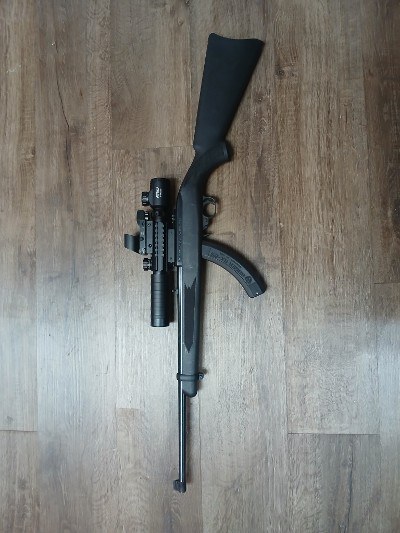 RUGER 10/22 .22 LR - Image 2 of 9