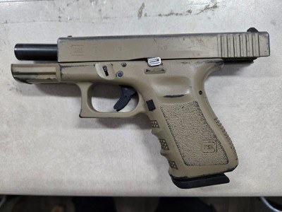 GLOCK 19 GEN 2 9MM LUGER (9x19 PARA) - Image 1 of 3