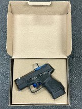 BERETTA APX 9MM LUGER (9x19 PARA) - Image 1 of 7