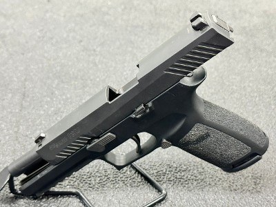 SIG SAUER 320F-9-B 9MM LUGER (9x19 PARA) - Image 3 of 6