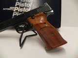 Smith & Wesson 41 Excellent in Box - 2 of 6