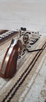 COLT PYTHON .357 MAG 6