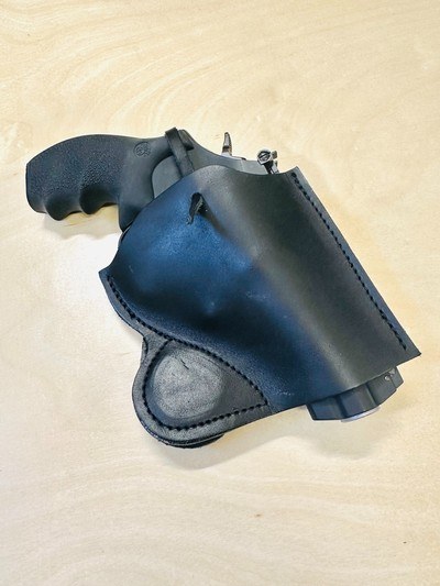 NEW PAIR OF S&W NIGHT GUARDS .357 & .44 SPECIAL REVOLVERS - Image 5 of 6