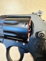NEW PAIR OF S&W NIGHT GUARDS .357 & .44 SPECIAL REVOLVERS - Image 3 of 6
