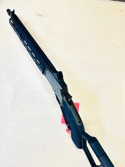 NEW IN BOX MARLIN MAD PIG EDITION .357 RIFLE. - Image 3 of 6