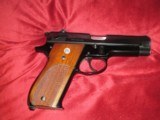 Smith & Wesson Model 39 (pre 1960) - 10 of 11