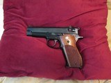 Smith & Wesson Model 39 (pre 1960) - 2 of 11