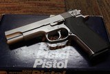Smith & Wesson Model 1006 - 2 of 5