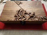 COLT 1911 WOOD PRESENTATION BOX/With 3D CUT MOUNT SURIBACHI IWO JIMA - 10 of 11