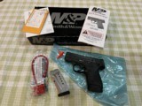 Smith & Wesson, M&P 9 Shield - 1 of 8