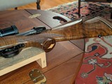 Weatherby Mark V factory Custom shop Safari .300 wthby Magnum Fleur De Lis LIKE NEW outstanding wood - 3 of 15