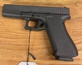 New Glock 17 Classic 9mm Semi-Automatic Pistol