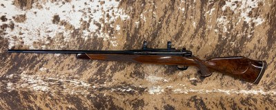 Weatherby Mark V 300 Weatherby Magnum - Image 2 of 5