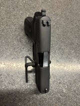 Sig Sauer P220 SAS - 6 of 6