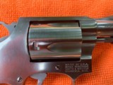 Smith & Wesson Model 60 No Dash Stainless Chief's Special in .38 SPL - 4 of 12