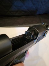 Magnum Research Desert Eagle 44 MAG - Like New - 9 of 15