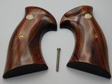 Culina K Round Cocobolo Grips for Smith & Wesson Revolver - 1 of 2