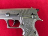 ARCUS 98DA IN 9MM LUGER WITH BOX
ON HOLD - 4 of 13