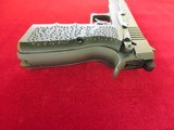 ARCUS 98DA IN 9MM LUGER WITH BOX
ON HOLD - 6 of 13