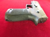 SIG SAUER P320 IN 9MM LUGER LIKE NEW IN CASE - 5 of 10