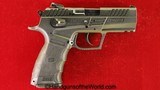 SAR USA CM9, 9mm, with Case - 3 of 15