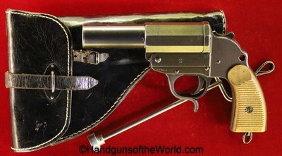 German Herr Flare Pistol, 26.5mm, AC 43 Steel-Wood Grip-Full Rig
