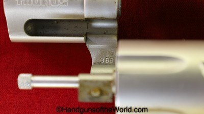 Taurus M905, 9mm, 2? Stainless with Box - Image 9 of 20