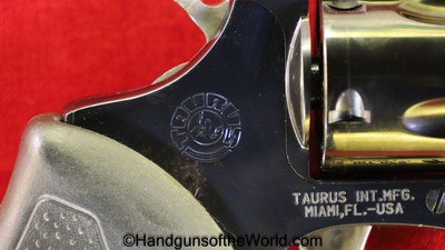 Taurus M905 Revolver, 9mm, Blue with Box - Image 15 of 20