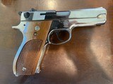 Smith & Wessen Model 39-2 - 2 of 6