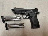 S&W M&P .22 Compact - 2 of 4