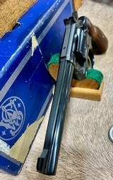 Smith and Wesson Model 48 22 Magnum 4 Screw 1960 NIB - 6 of 14