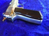 Browning Hi-Power 2nd Amendment Limited Edition Commemorative .40 S&W Engraved Polished nickel - 5 of 14