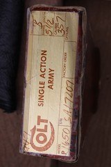 Colt Single Action Army - 11 of 12