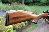 Weatherby Mark V Deluxe 300 Wby. Mag. - 2 of 13