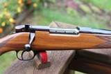 Weatherby Mark V Deluxe 300 Wby. Mag. - 3 of 13