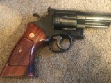 SMITH & WESSON 29-3
6"
NEW IN THE BOX - 4 of 7