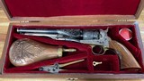 Engraved gold inlaid Navy Arms Uberti 1861 - 7 of 9