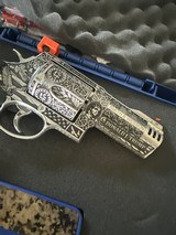 Smith Wesson M500 Trump 47 - 3 of 8