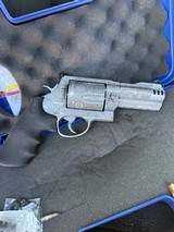 Smith Wesson M500 Trump 47 - 8 of 8